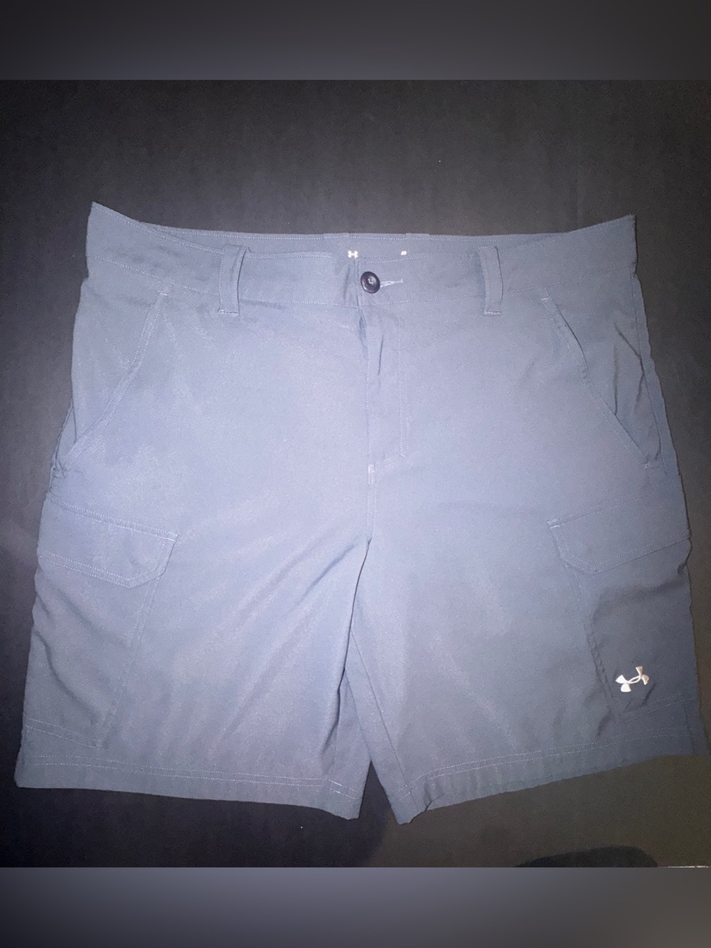 Under Armour Men's Gray-Blue Performance Shorts, size 40